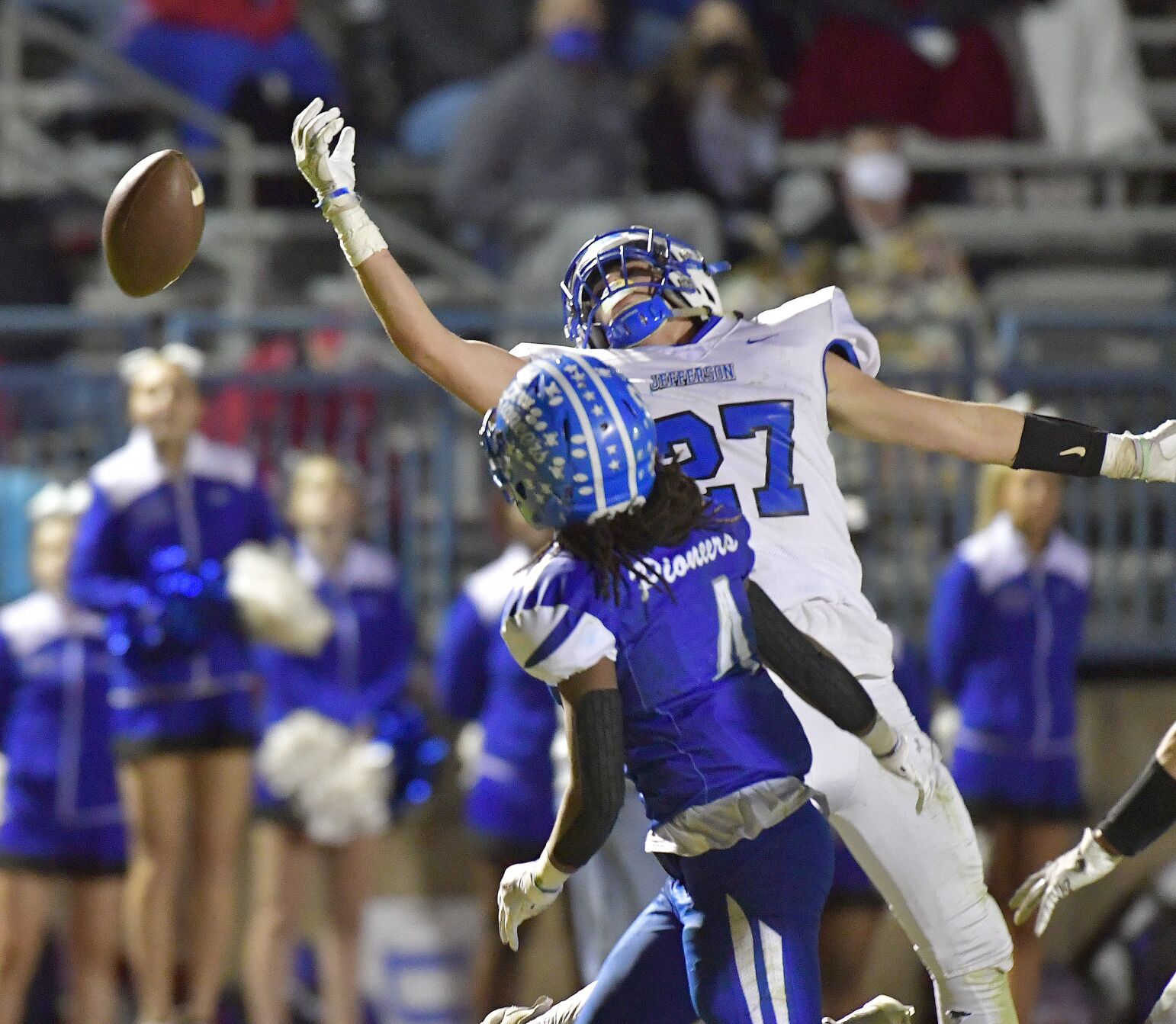 Duchesne vs Jefferson in a Class 2 state quarterfinal football game